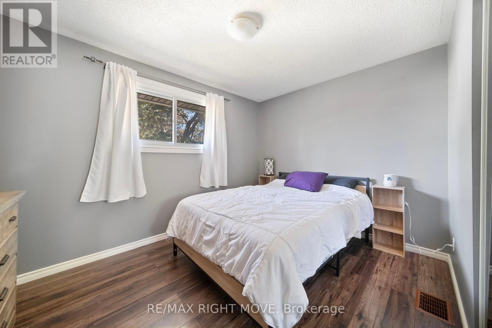 3 Westmount Drive N, Orillia, Ontario  L3V 6B7 - Photo 15 - S12343121