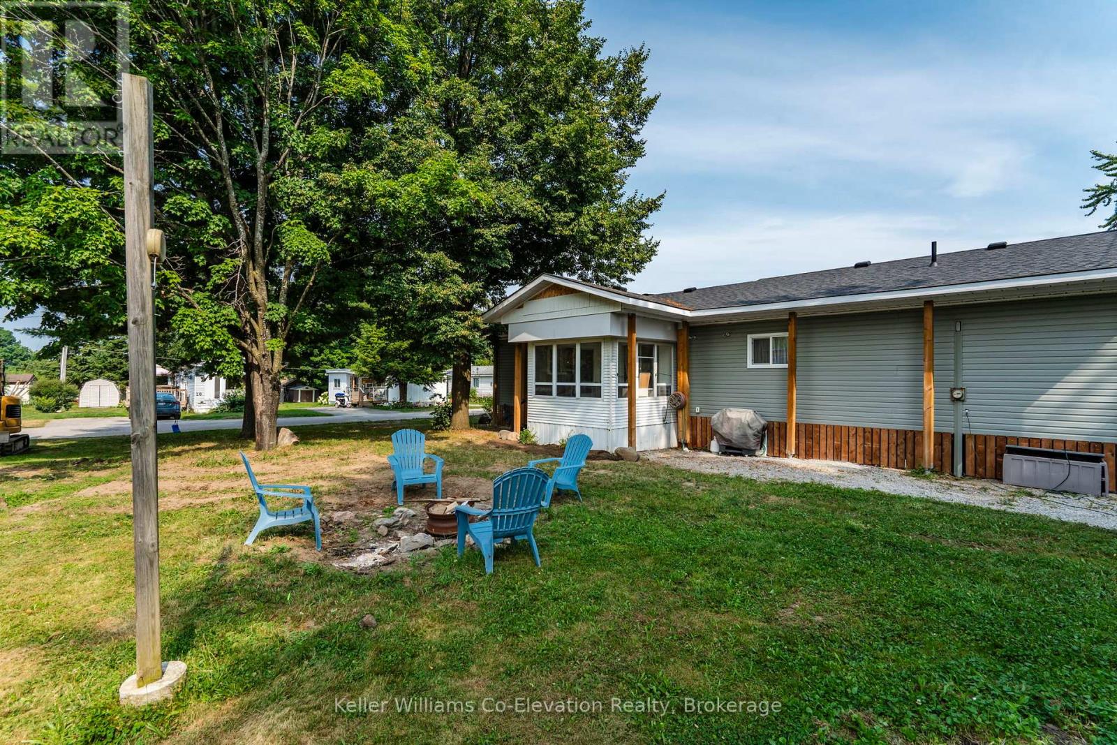 19 Vic's Road, Midland, Ontario  L4R 0B8 - Photo 15 - S12343136