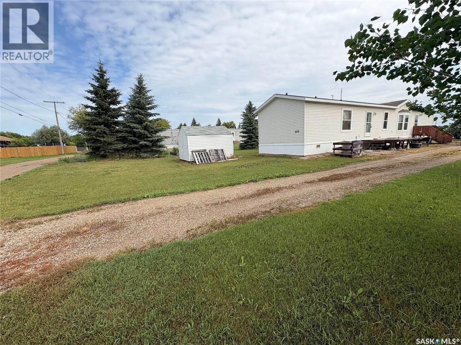 101 Montreal Street, Melville, Saskatchewan  S0A 2P0 - Photo 2 - SK015505