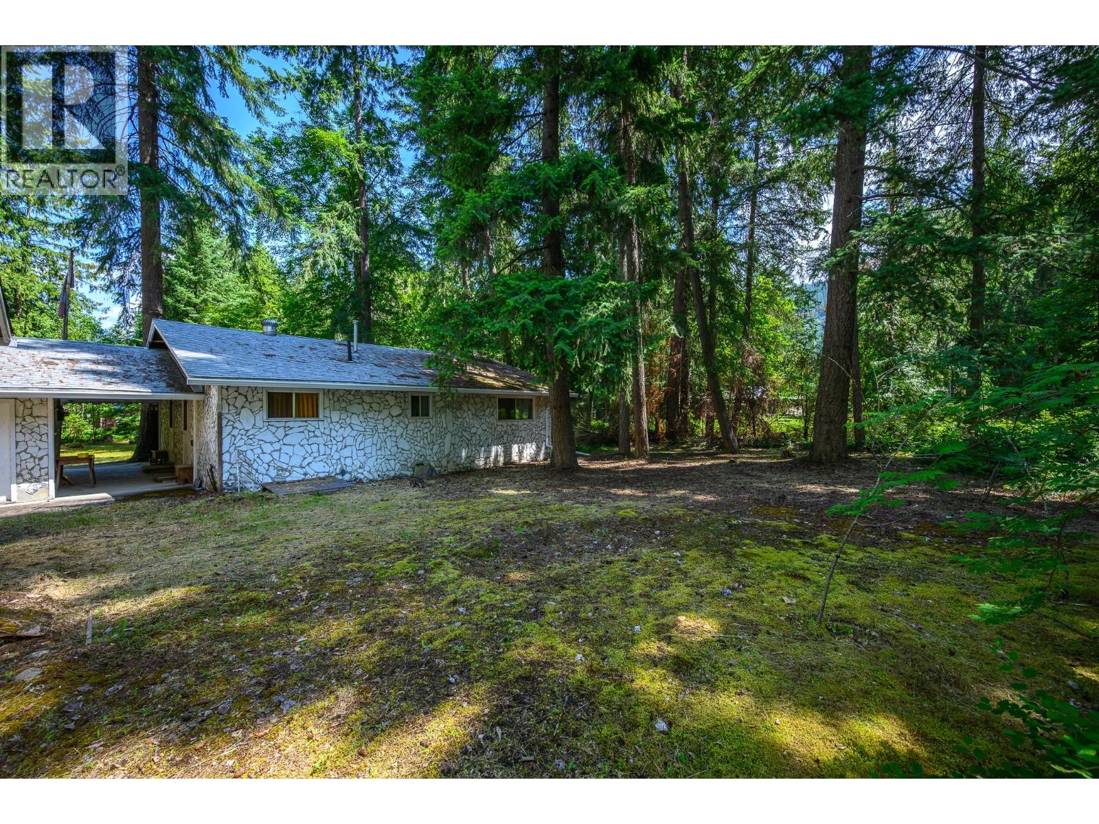 Photo 9 at 714 Westminster Road, Sicamous, Swansea Point Photo 9 at 714 Westminster Road, Sicamous, Swansea Point