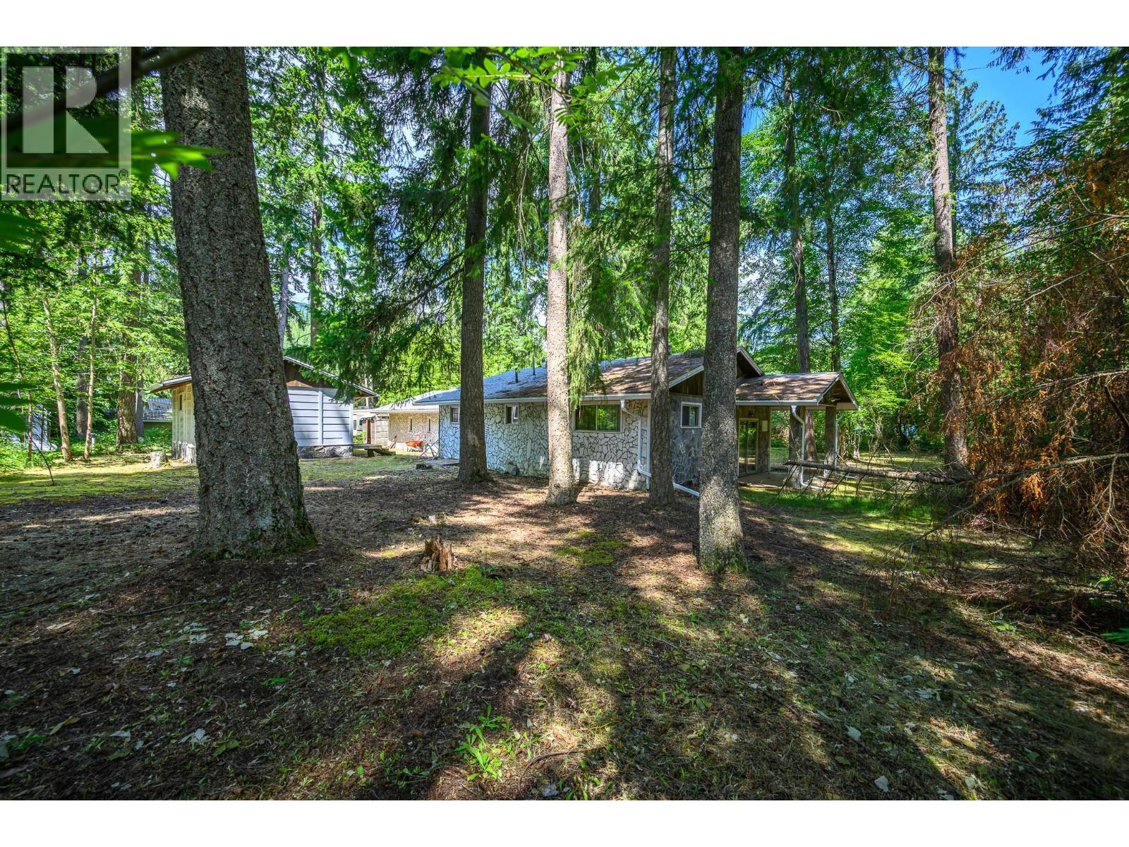 Photo 10 at 714 Westminster Road, Sicamous, Swansea Point Photo 10 at 714 Westminster Road, Sicamous, Swansea Point