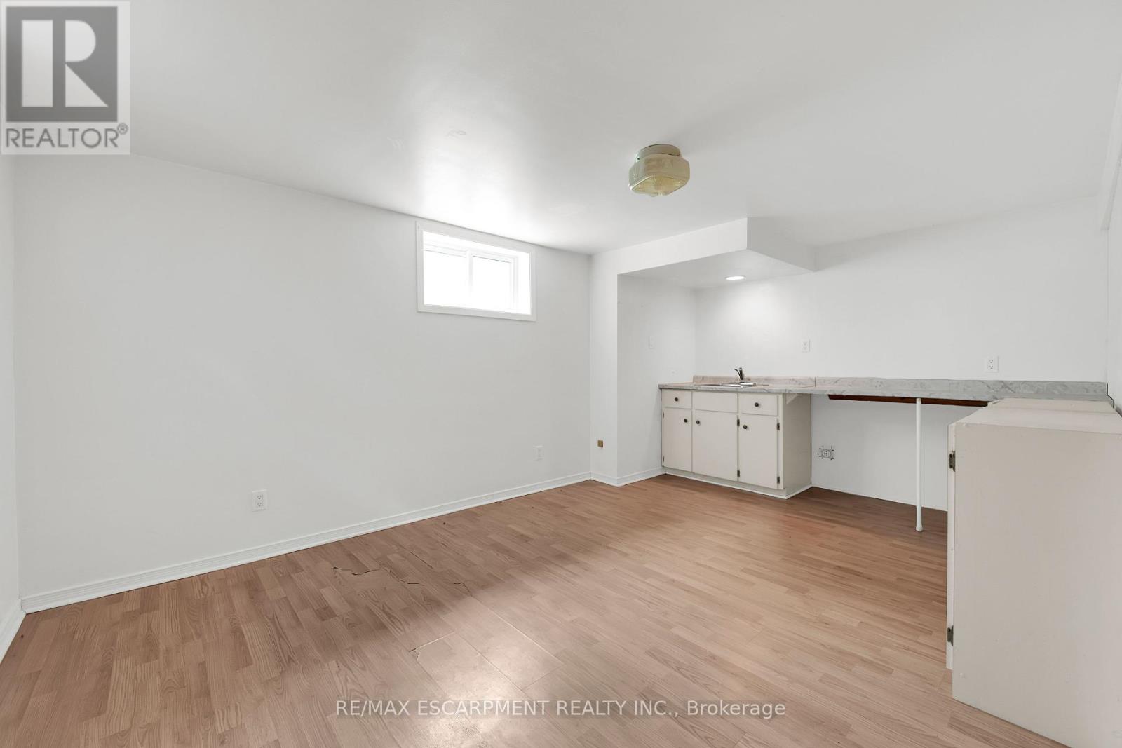 25 Elm Ridge Drive, St. Catharines (Glendale/glenridge), Ontario  L2T 2A7 - Photo 32 - X12343132