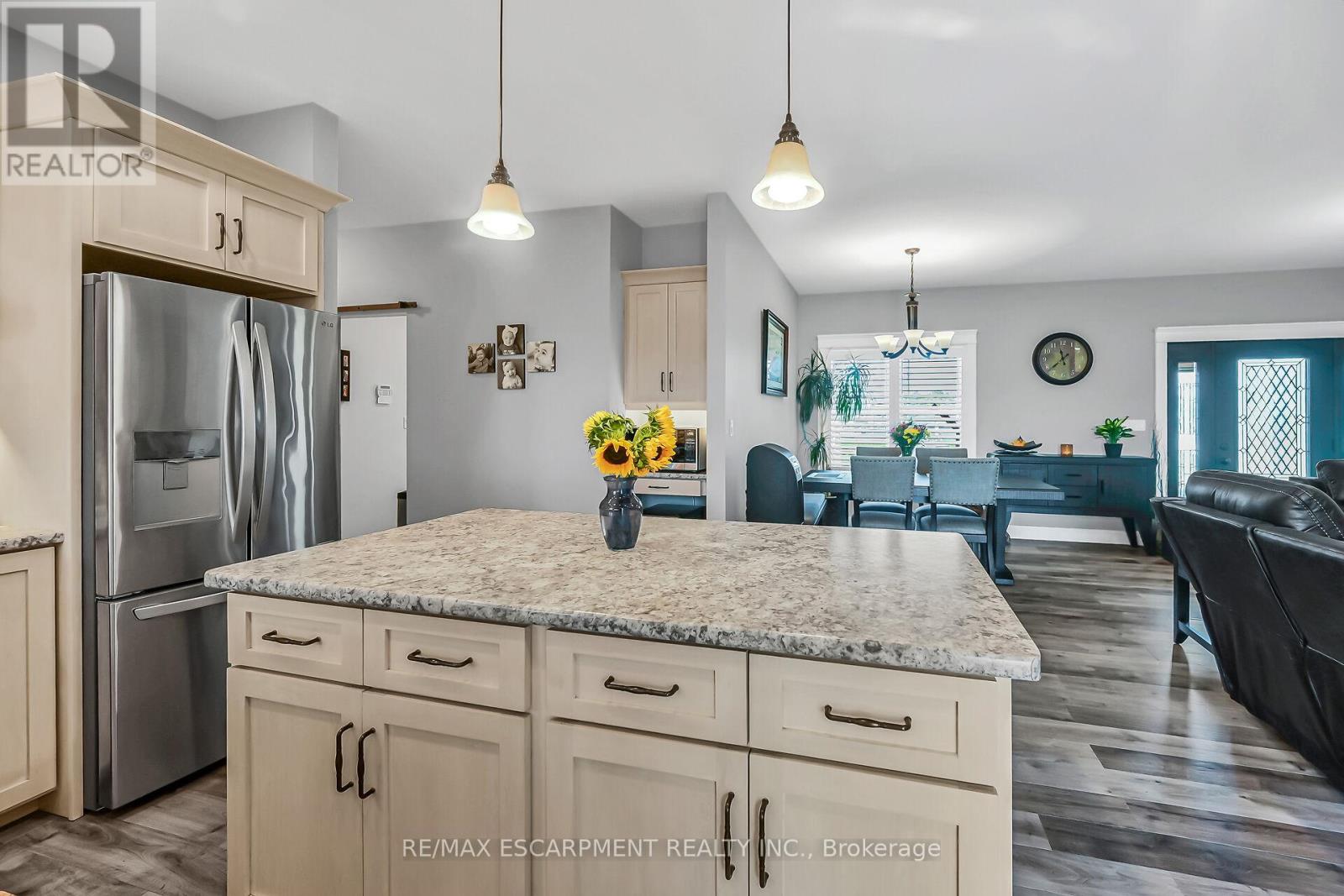 236 #55 Haldimand Road, Haldimand (Nanticoke), Ontario  N0A 1L0 - Photo 15 - X12343135