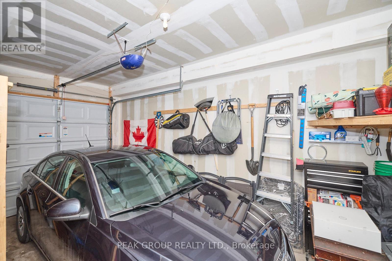 4 - 6263 Valley Way, Niagara Falls, Ontario  L2E 0A1 - Photo 4 - X12343195