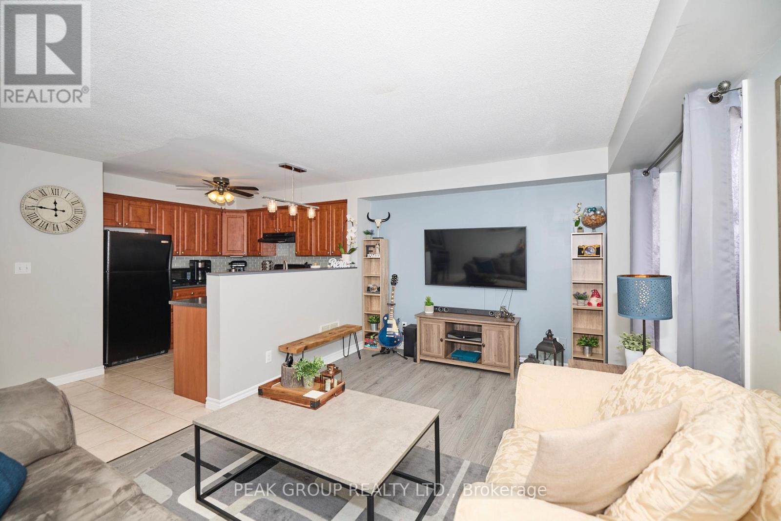 4 - 6263 Valley Way, Niagara Falls, Ontario  L2E 0A1 - Photo 6 - X12343195