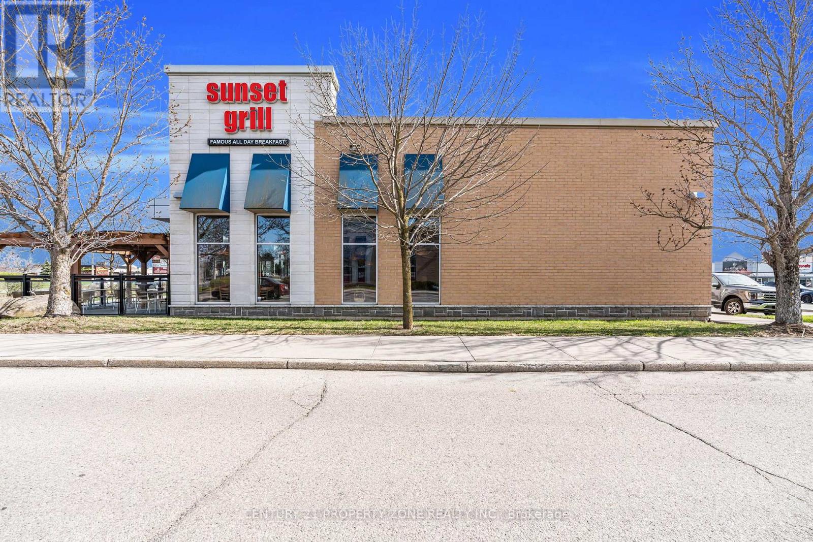 594 Hespeler Road, Cambridge, Ontario  N1R 6J8 - Photo 12 - X12343155