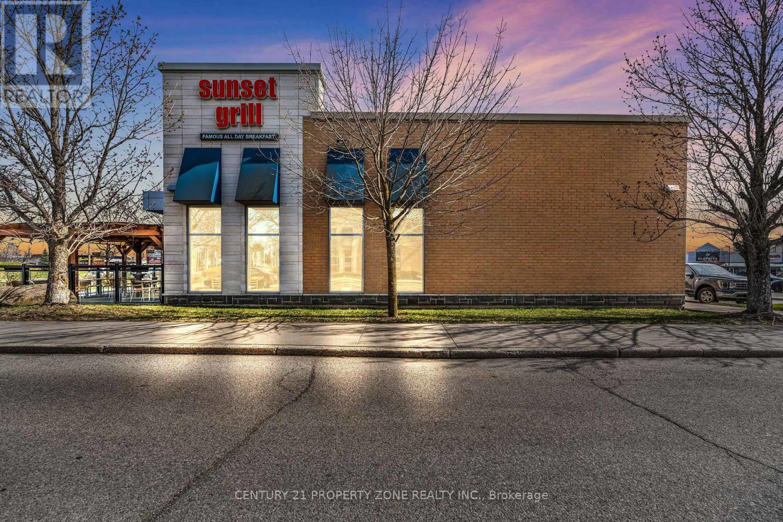594 Hespeler Road, Cambridge, Ontario  N1R 6J8 - Photo 3 - X12343155