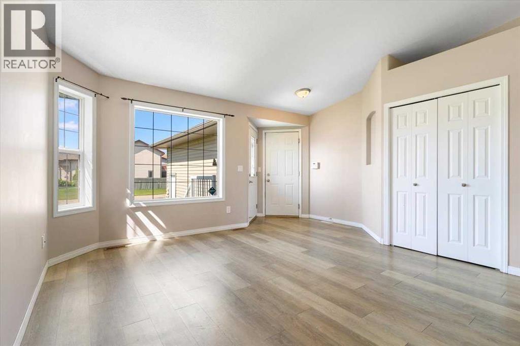 Property at 9445 90A Street image 3