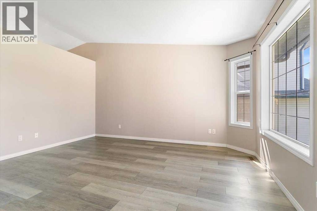 Property at 9445 90A Street image 2