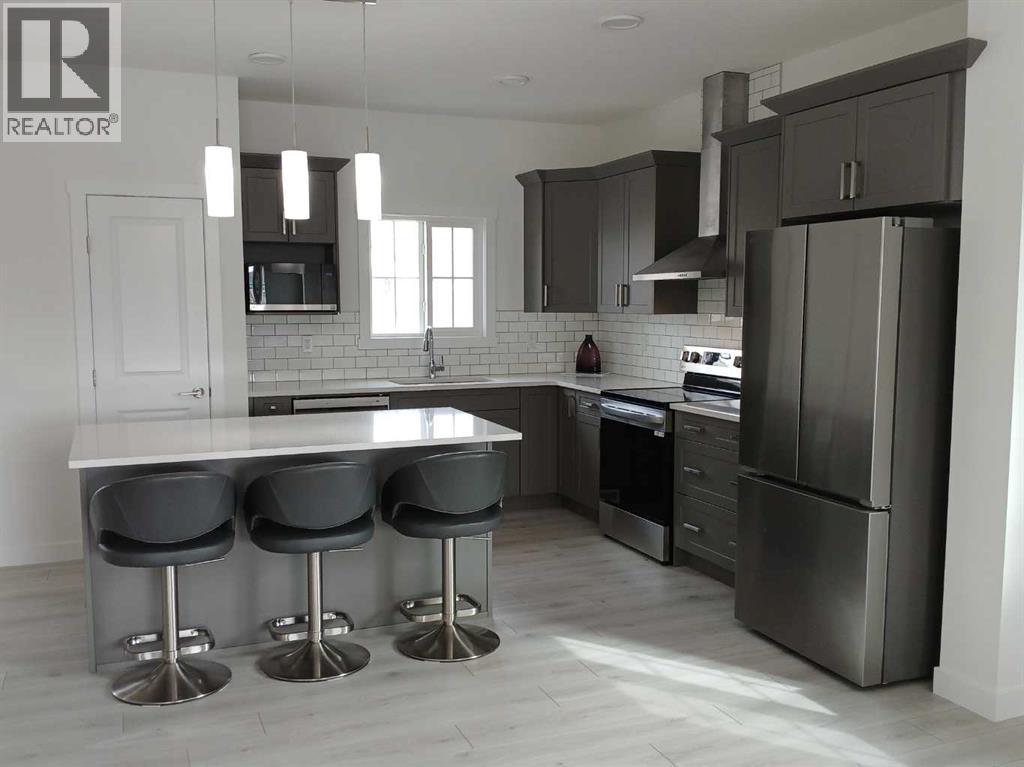 Property at 392 Heartland Way image 2