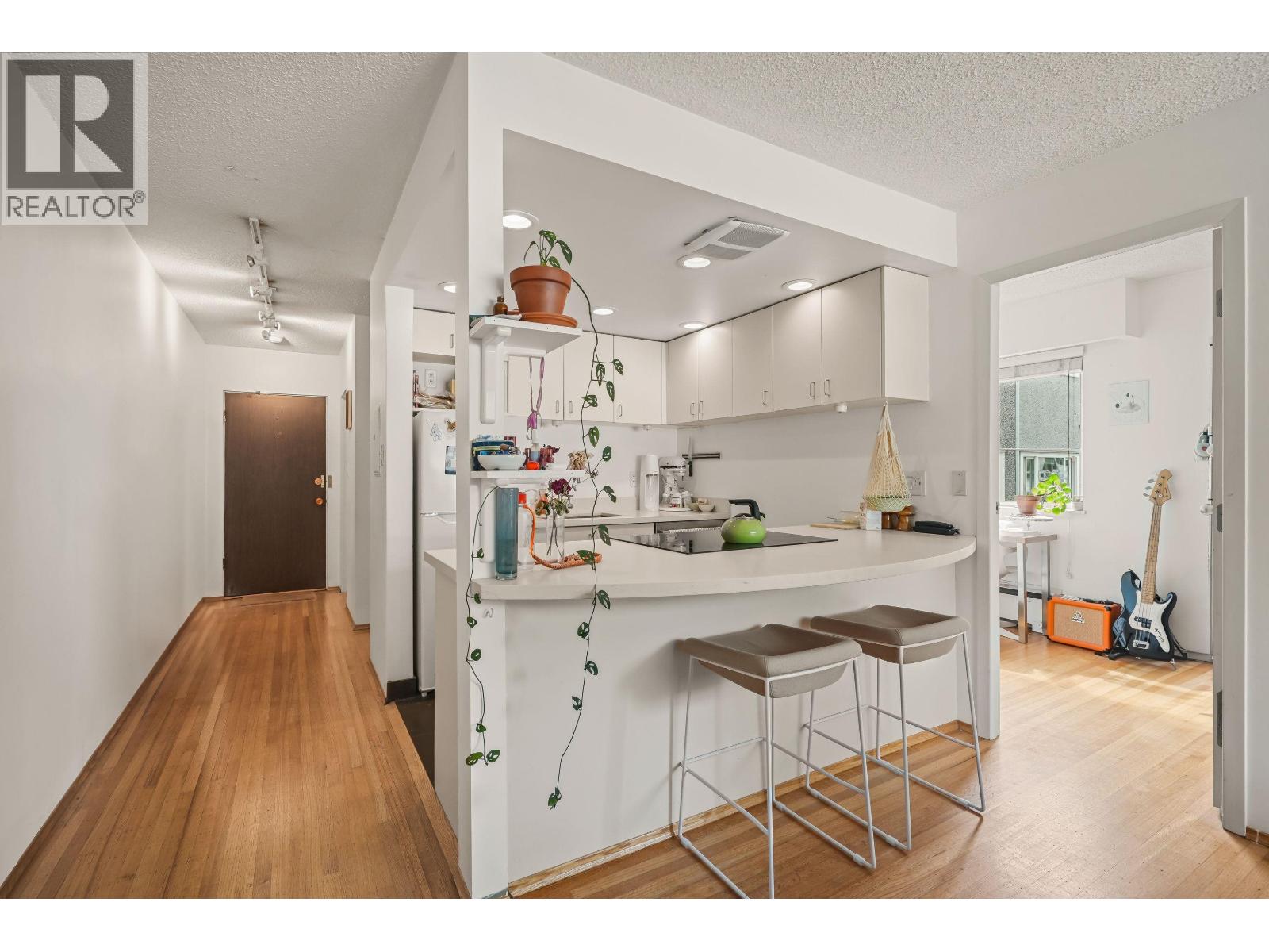 2 1235 W 10TH AVENUE, Vancouver, British Columbia