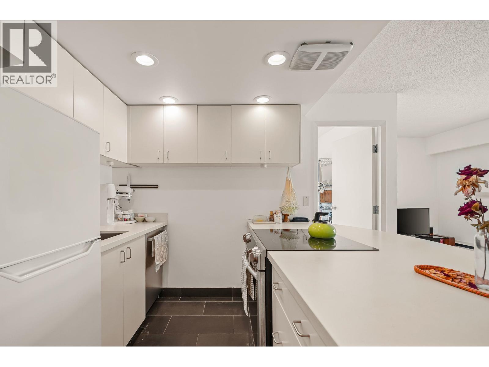 2 1235 W 10th Avenue, Vancouver, British Columbia  V6H 1J5 - Photo 3 - R3036402