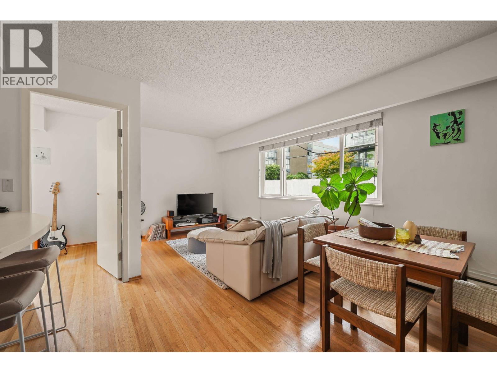 2 1235 W 10th Avenue, Vancouver, British Columbia  V6H 1J5 - Photo 6 - R3036402