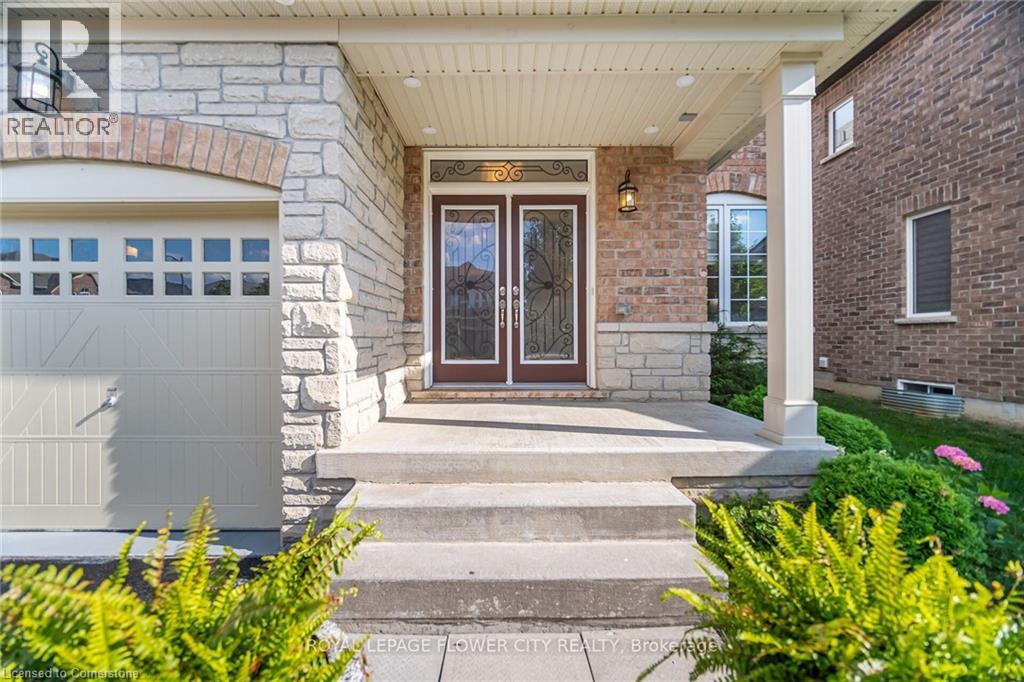 457 Dougall Avenue, Caledon, Ontario  L7C 4A5 - Photo 3 - 40759928