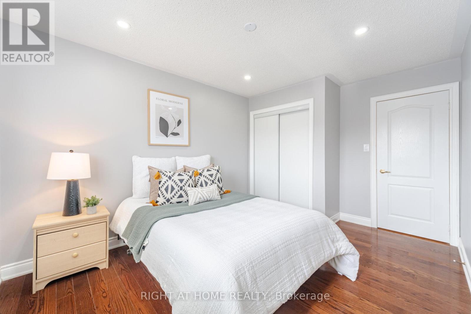 3737 Brinwood Gate, Mississauga (Churchill Meadows), Ontario  L5M 7G9 - Photo 34 - W12343180