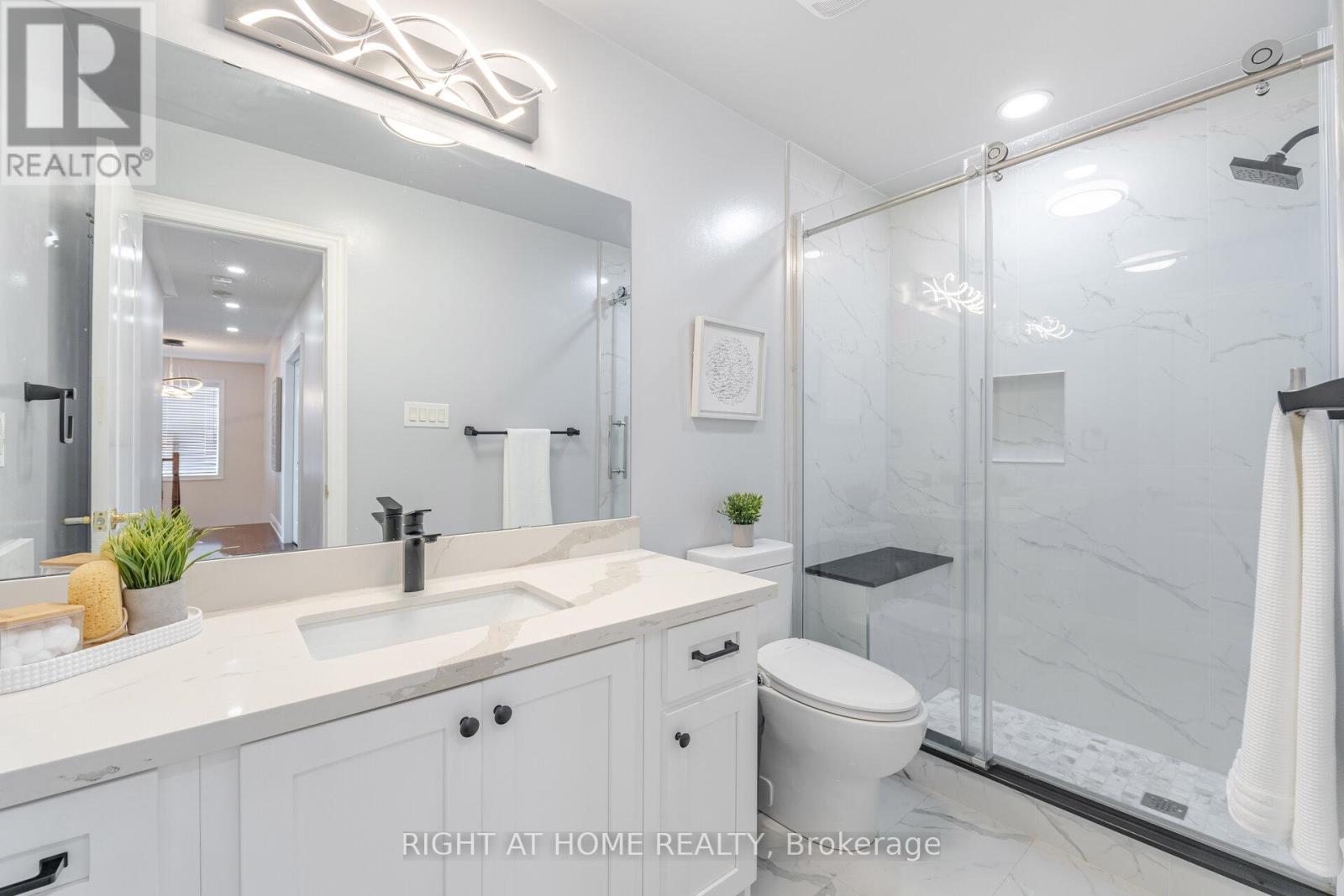 3737 Brinwood Gate, Mississauga (Churchill Meadows), Ontario  L5M 7G9 - Photo 37 - W12343180