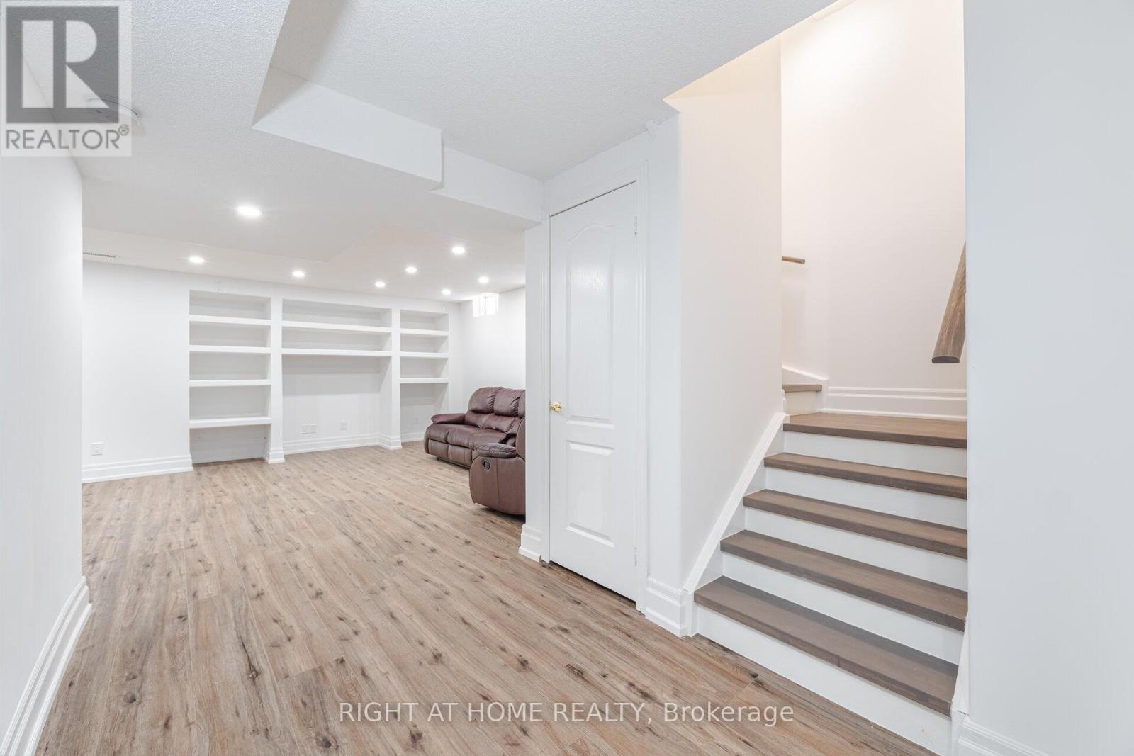 3737 Brinwood Gate, Mississauga (Churchill Meadows), Ontario  L5M 7G9 - Photo 38 - W12343180