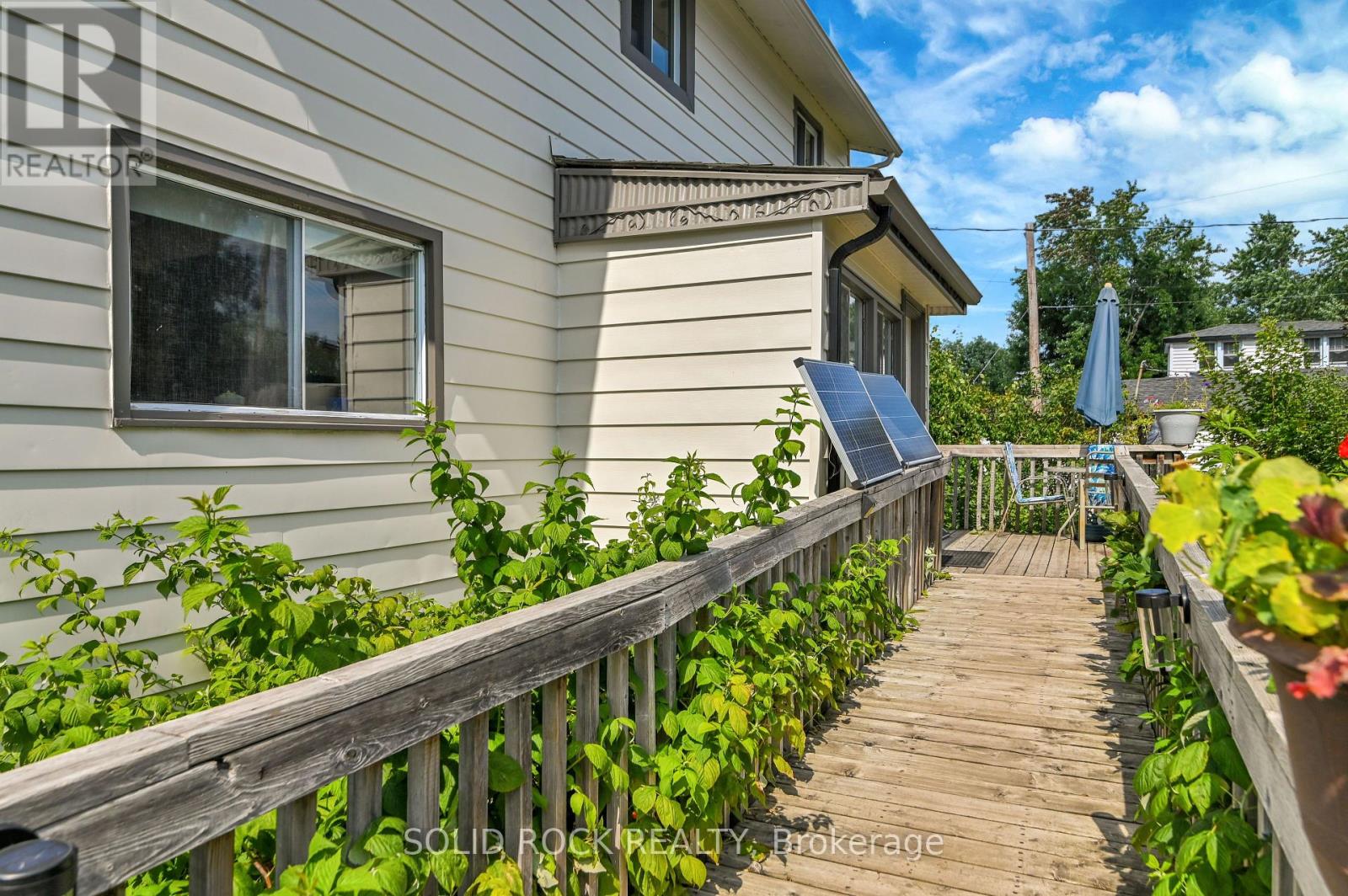 Property at 7893 LAWRENCE STREET image 3