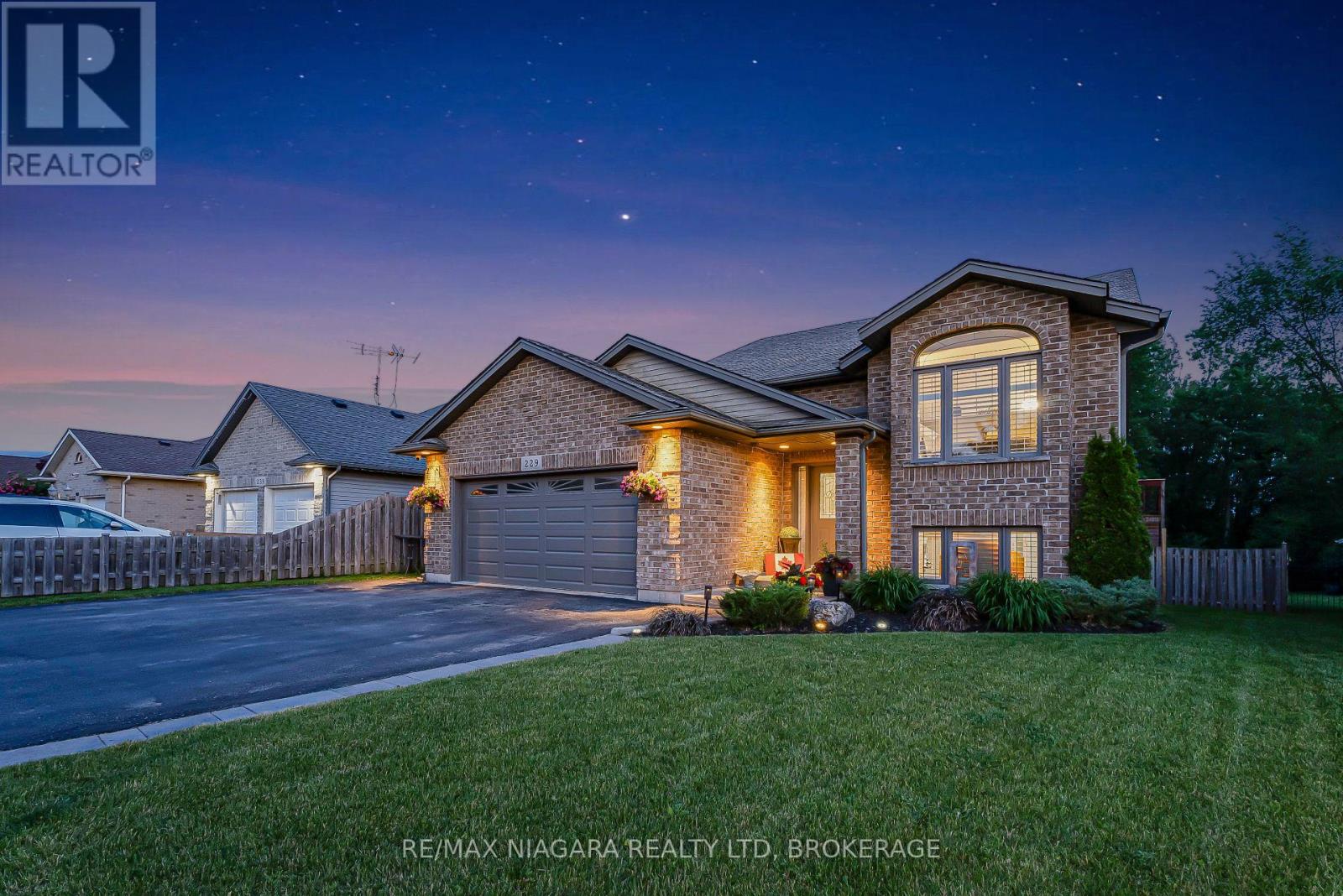 Property at 229 WELLBROOK BOULEVARD image 1