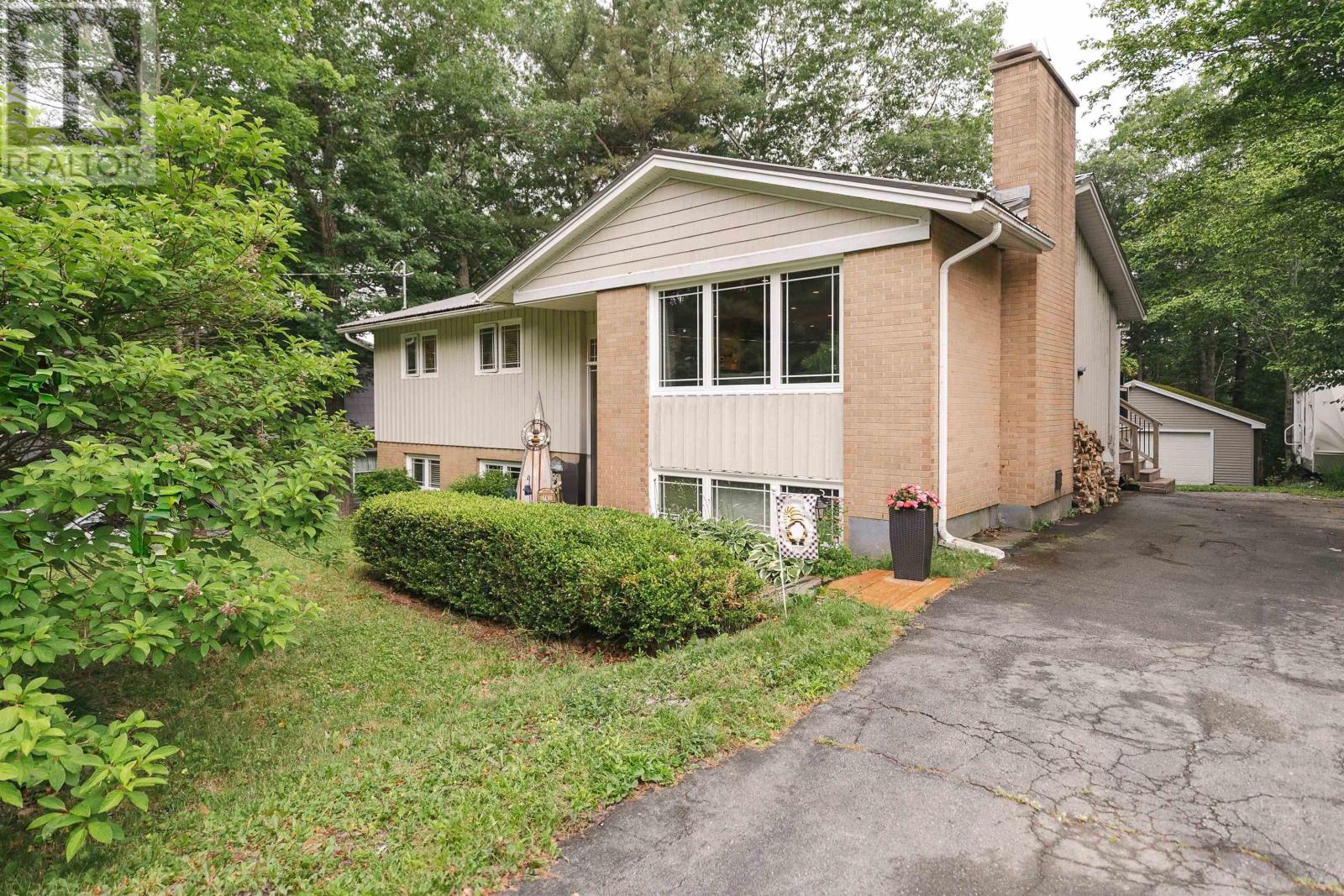 79 Ridge Avenue, Waverley, Nova Scotia  B2R 1G5 - Photo 1 - 202517848