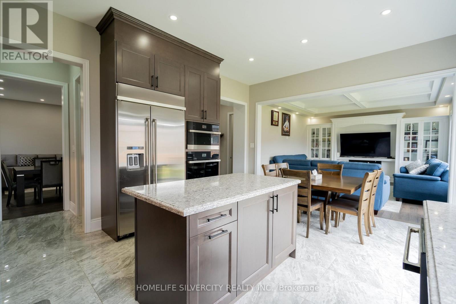 15 Moonstruck Street Ne, Caledon (Caledon East), Ontario  L7C 3A3 - Photo 12 - W12343232