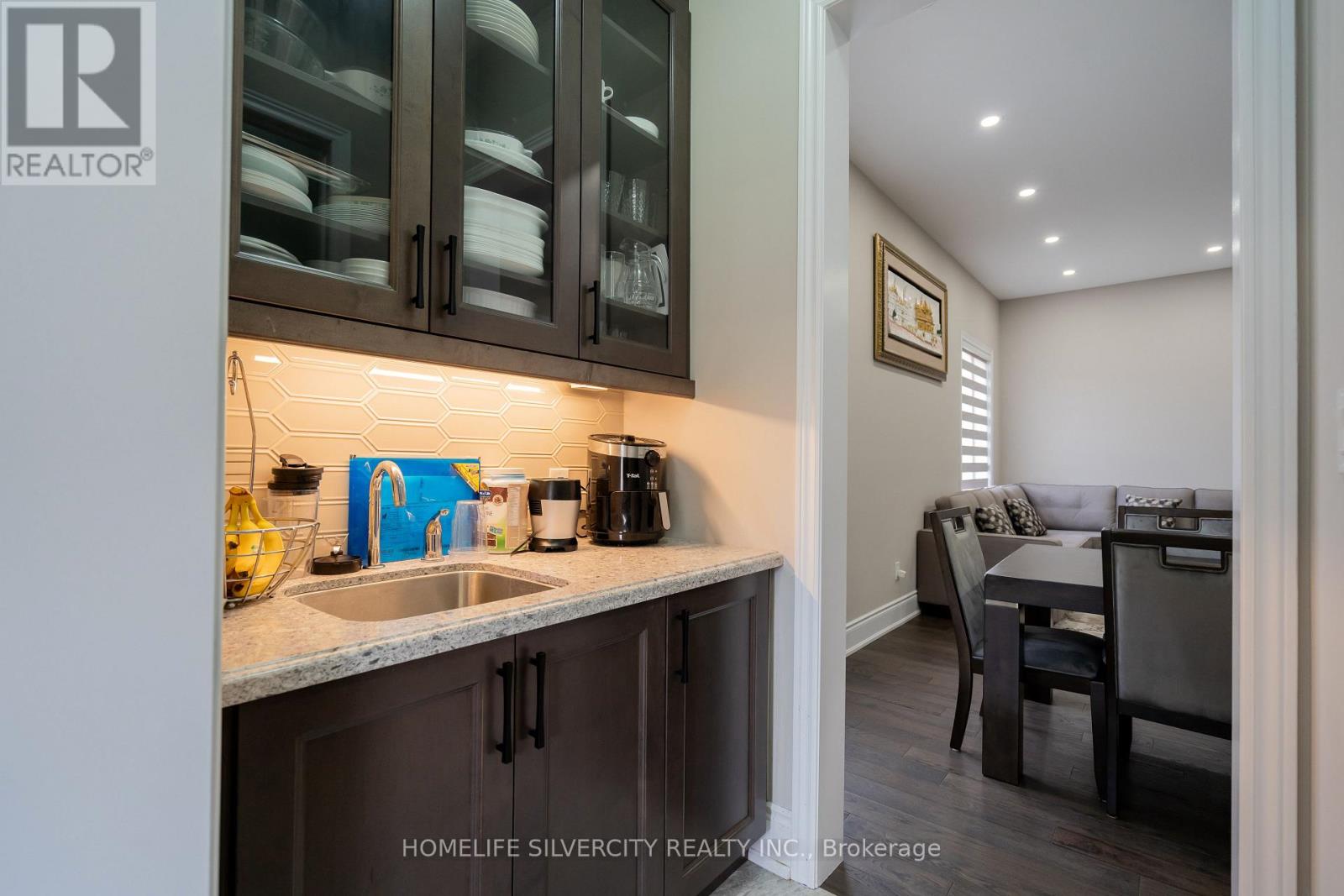 15 Moonstruck Street Ne, Caledon (Caledon East), Ontario  L7C 3A3 - Photo 13 - W12343232
