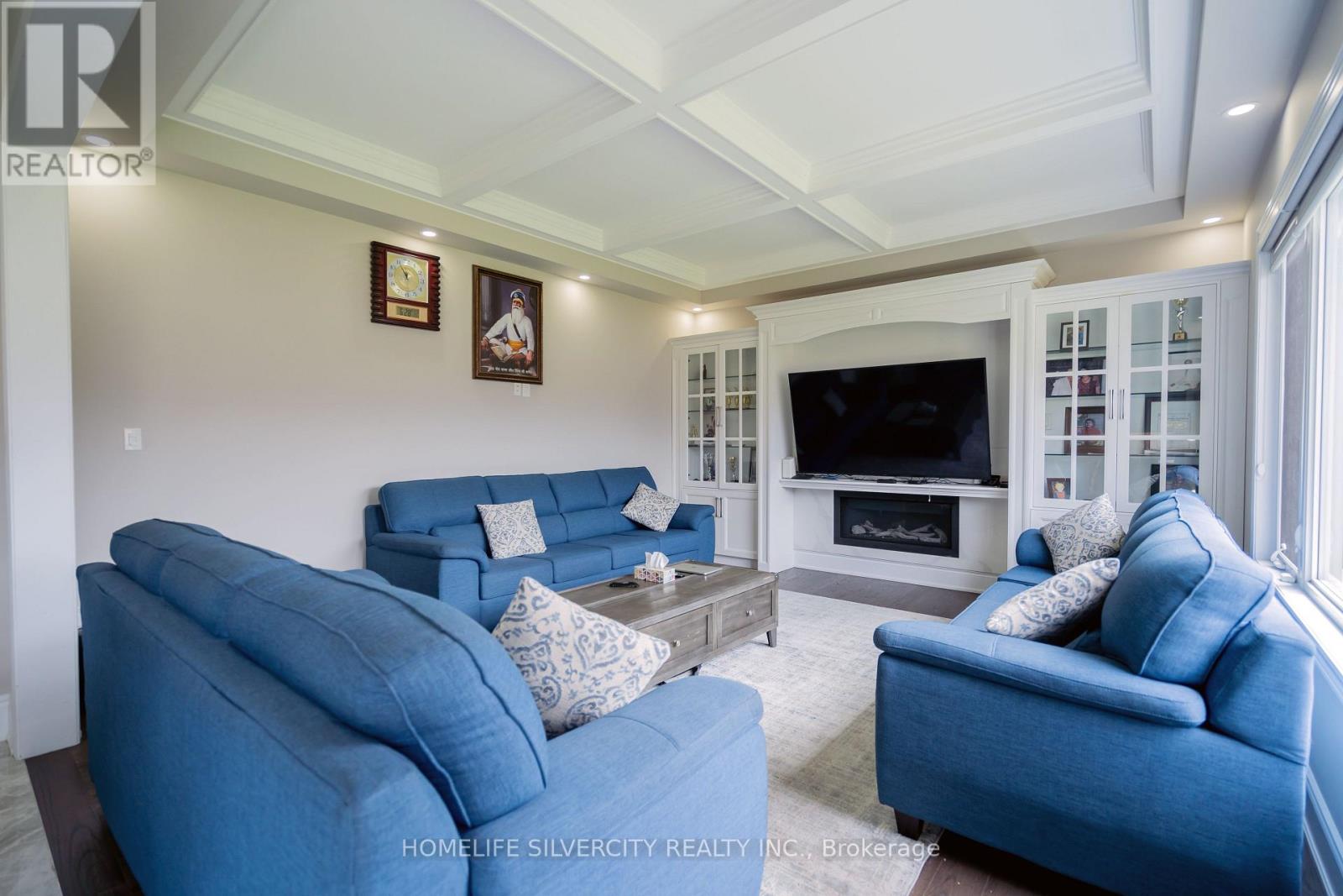 15 Moonstruck Street Ne, Caledon (Caledon East), Ontario  L7C 3A3 - Photo 15 - W12343232