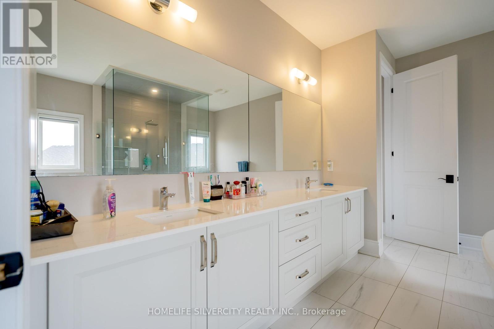 15 Moonstruck Street Ne, Caledon (Caledon East), Ontario  L7C 3A3 - Photo 31 - W12343232