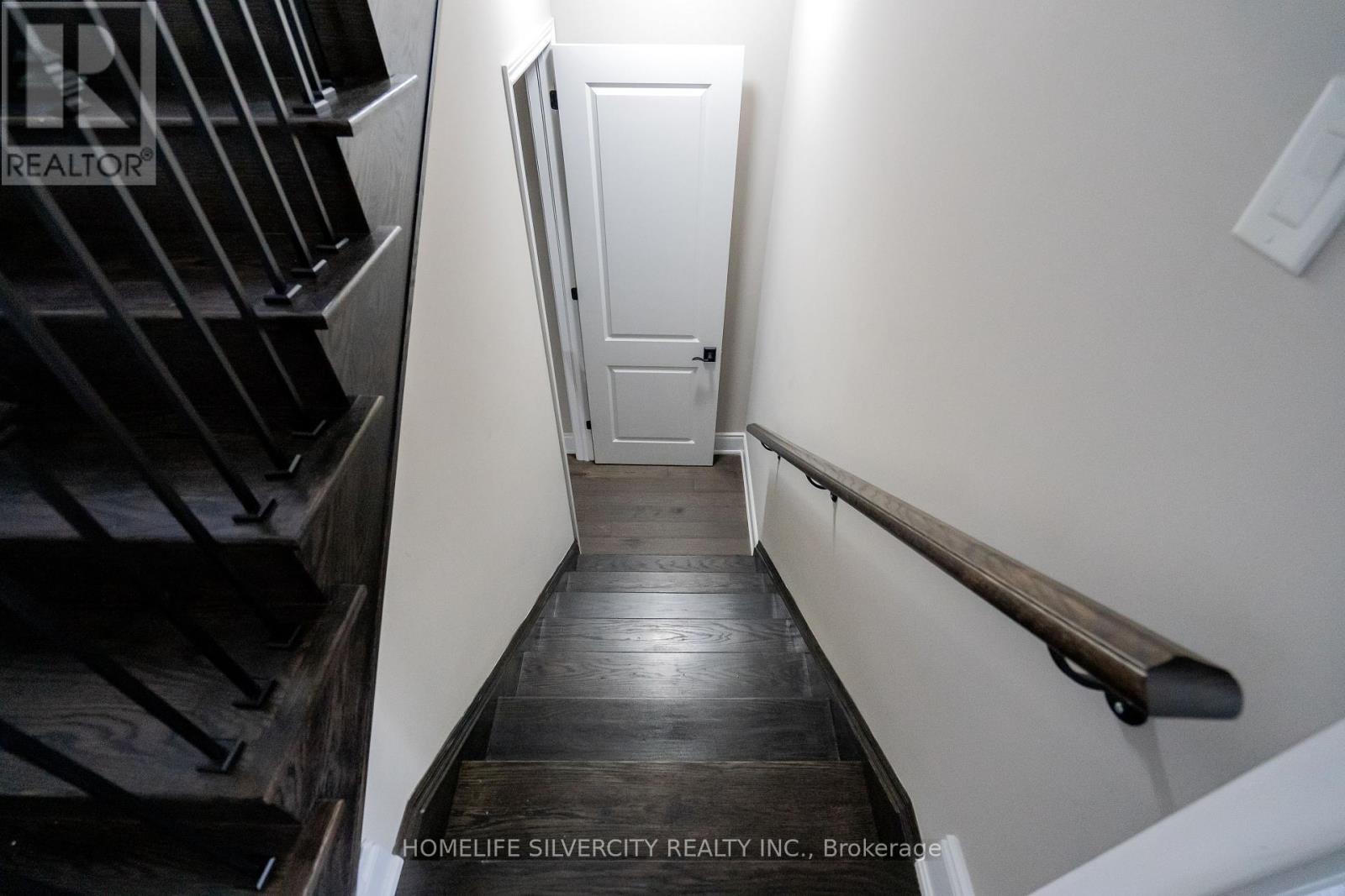 15 Moonstruck Street Ne, Caledon (Caledon East), Ontario  L7C 3A3 - Photo 34 - W12343232