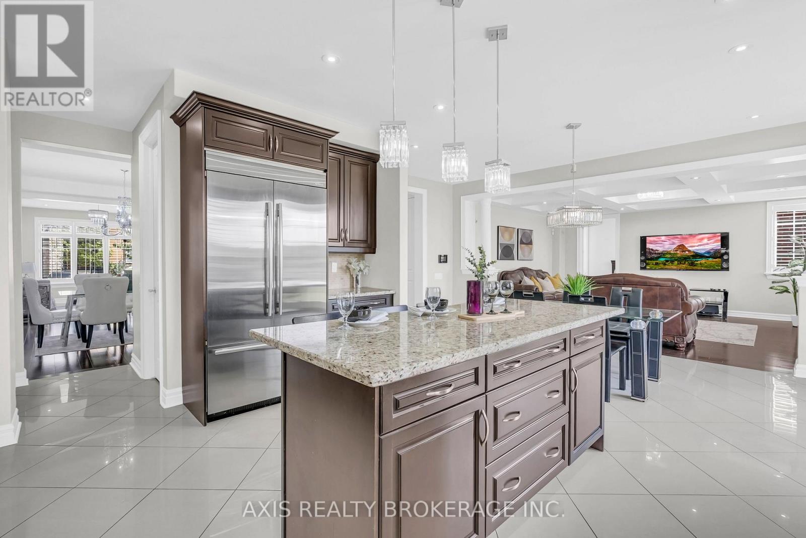 48 Kelways Circle, Brampton, Ontario  L6T 0G5 - Photo 17 - W12343248