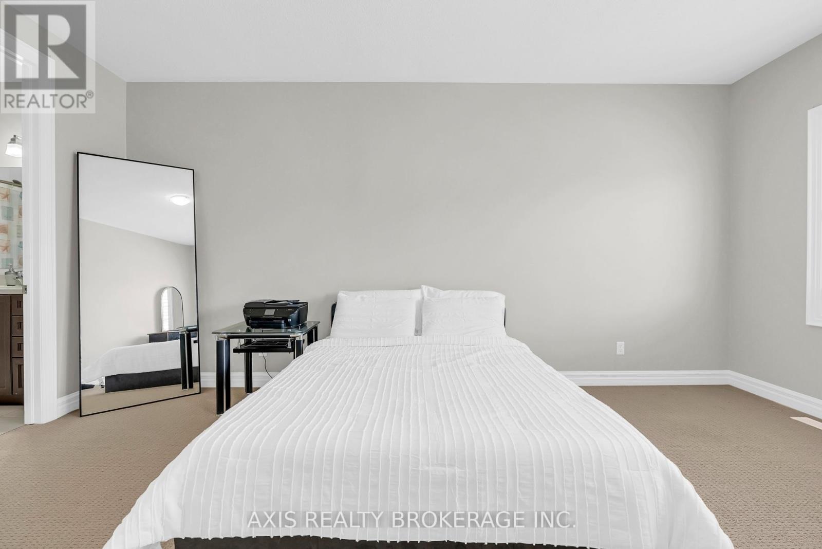 48 Kelways Circle, Brampton, Ontario  L6T 0G5 - Photo 34 - W12343248