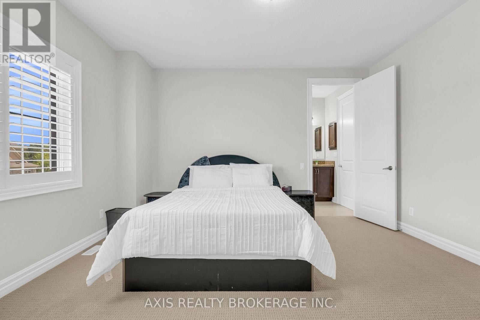 48 Kelways Circle, Brampton, Ontario  L6T 0G5 - Photo 37 - W12343248