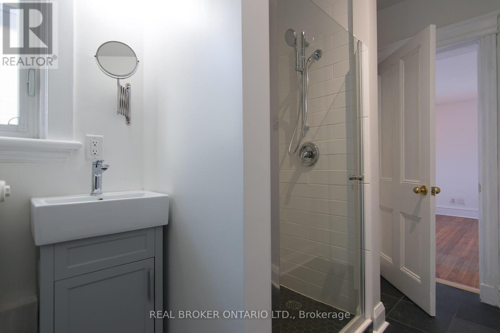 72 Upper Lorne Place, Ottawa, Ontario  K1R 7G9 - Photo 26 - X12343257
