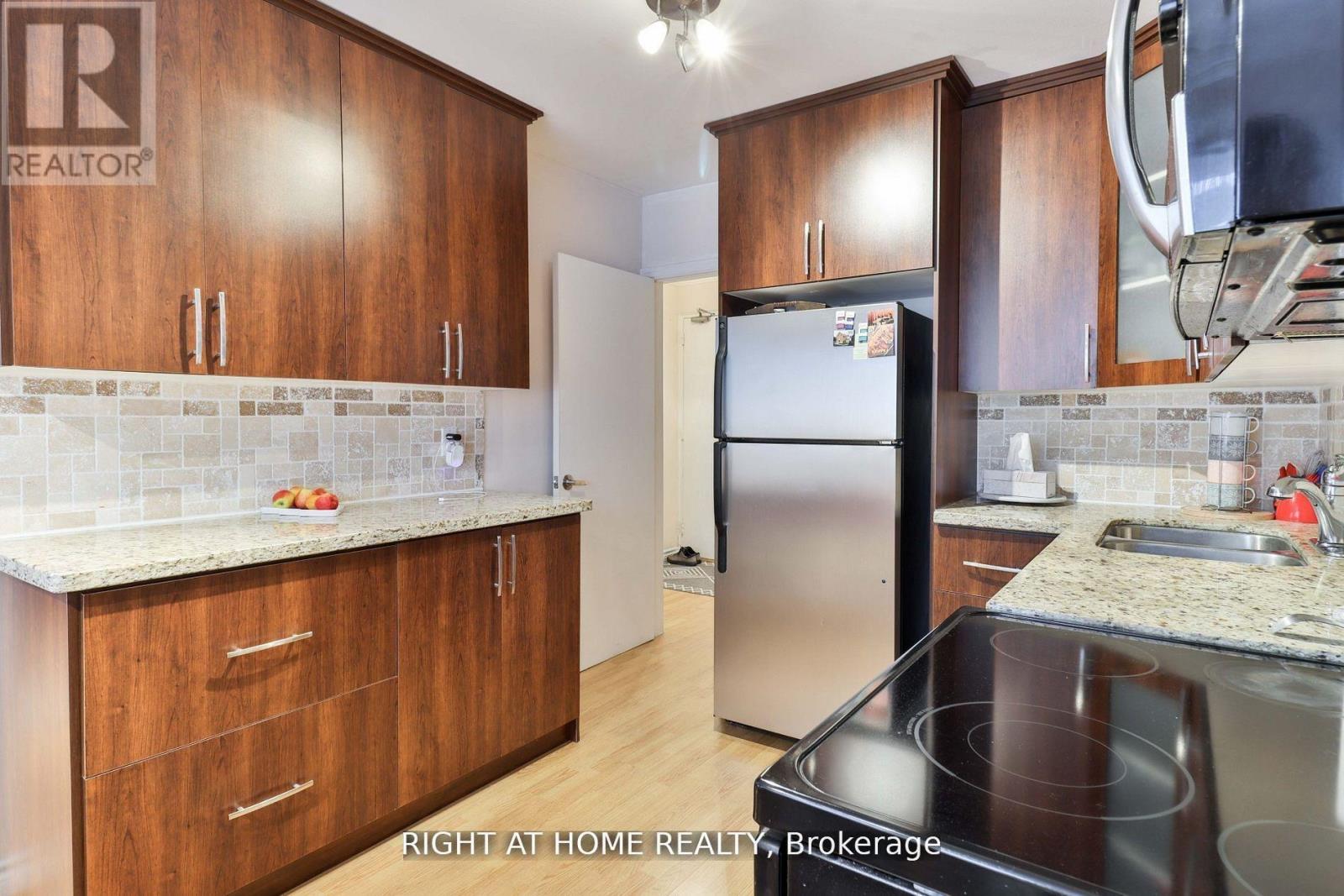 Property at 12 - 50 THREE VALLEYS DRIVE image 2