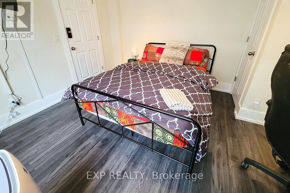 395 Aberdeen Avenue, Hamilton (Kirkendall), Ontario  L8P 2R8 - Photo 9 - X12343225