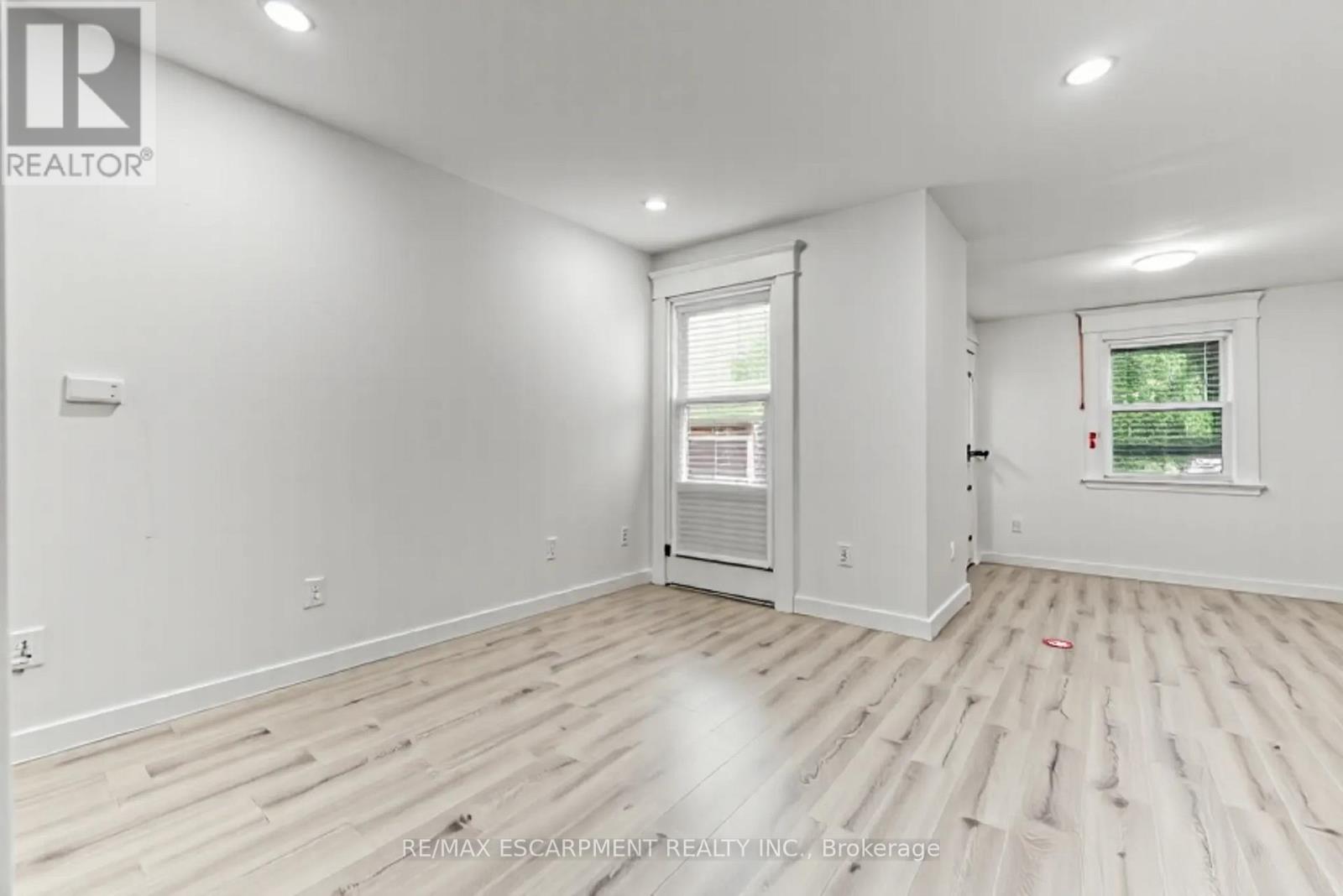 48 Locke Street S, Hamilton (Strathcona), Ontario  L8P 3Z8 - Photo 8 - X12343231