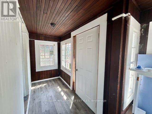 Upper - 669 Lorne Avenue, London East, Ontario  N5W 3K4 - Photo 12 - X12343285