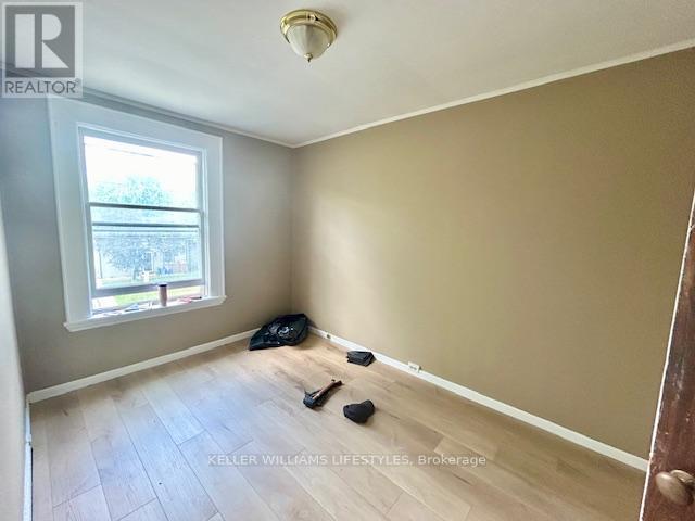 Main - 669 Lorne Avenue, London East, Ontario  N5W 3K4 - Photo 5 - X12343287