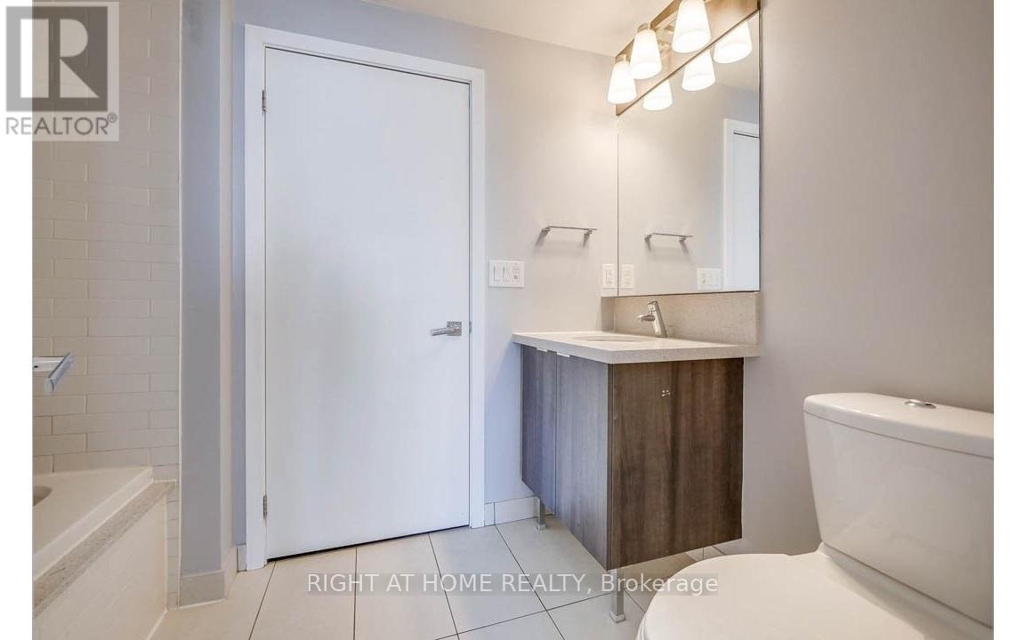 2504 - 21 Widmer Street, Toronto (Waterfront Communities), Ontario  M5V 0B8 - Photo 20 - C12343264