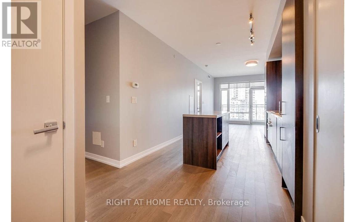 2504 - 21 Widmer Street, Toronto (Waterfront Communities), Ontario  M5V 0B8 - Photo 5 - C12343264