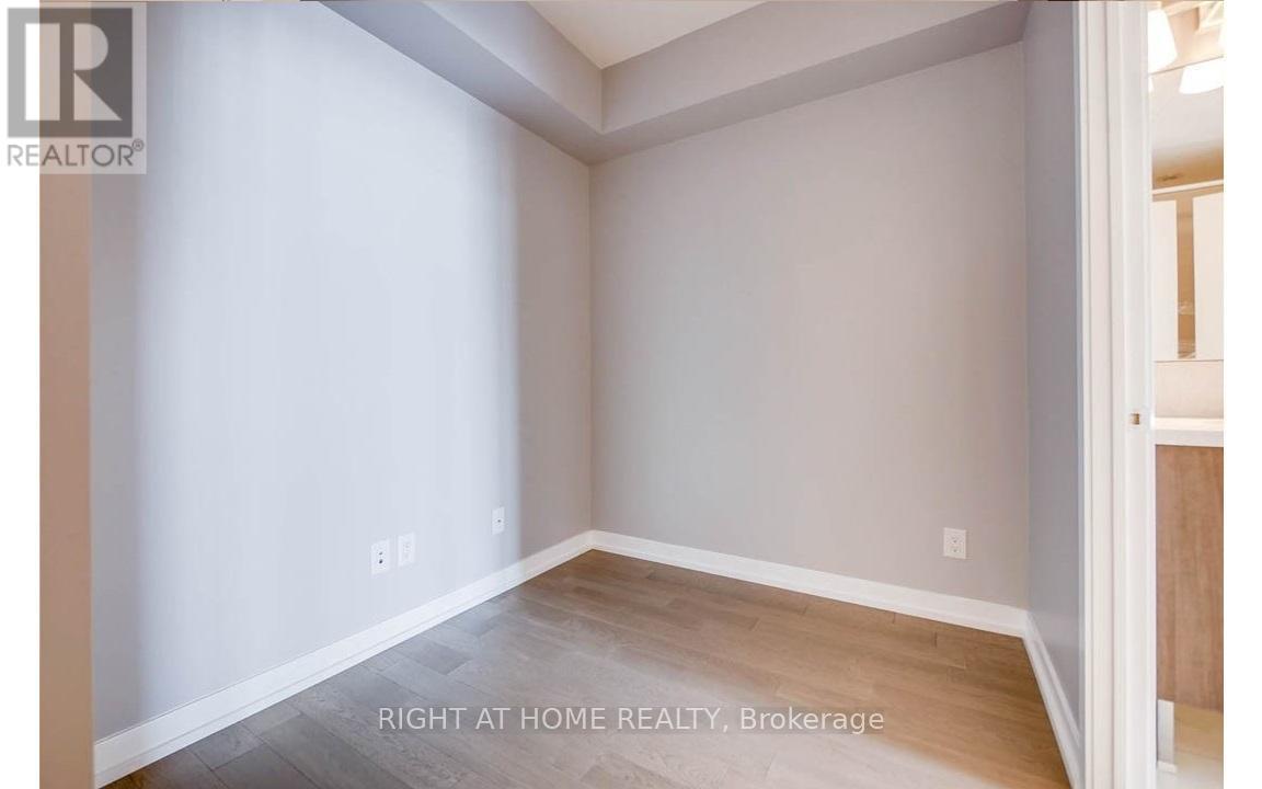 2504 - 21 Widmer Street, Toronto (Waterfront Communities), Ontario  M5V 0B8 - Photo 6 - C12343264