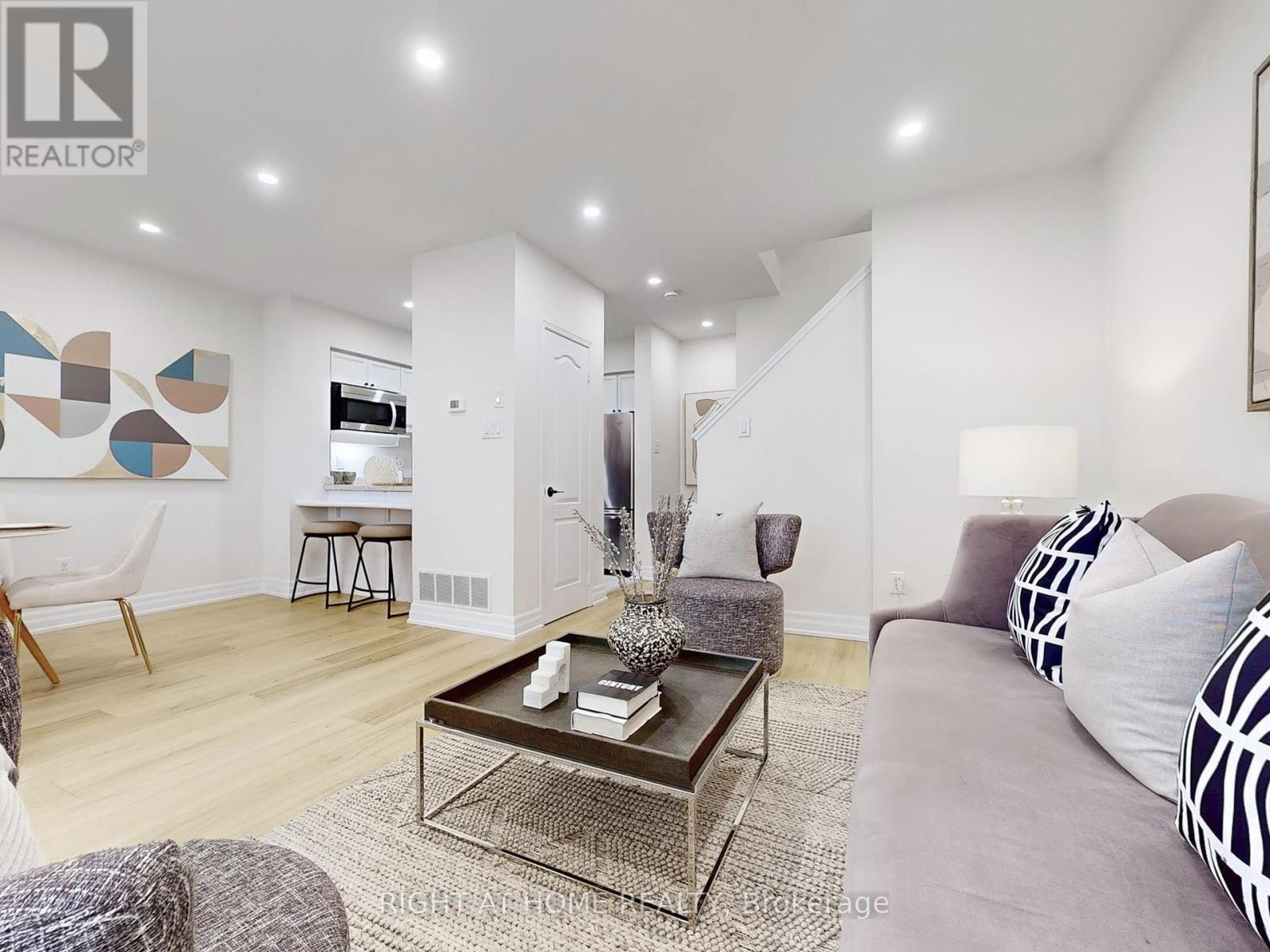Property at 3 - 735 NEW WESTMINSTER DRIVE image 2