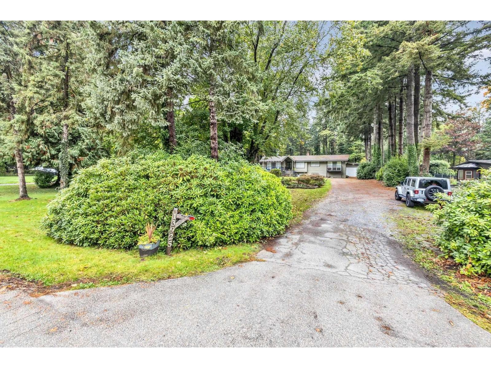 13925 56 Avenue, Surrey, British Columbia  V3X 2Z9 - Photo 2 - R3036681