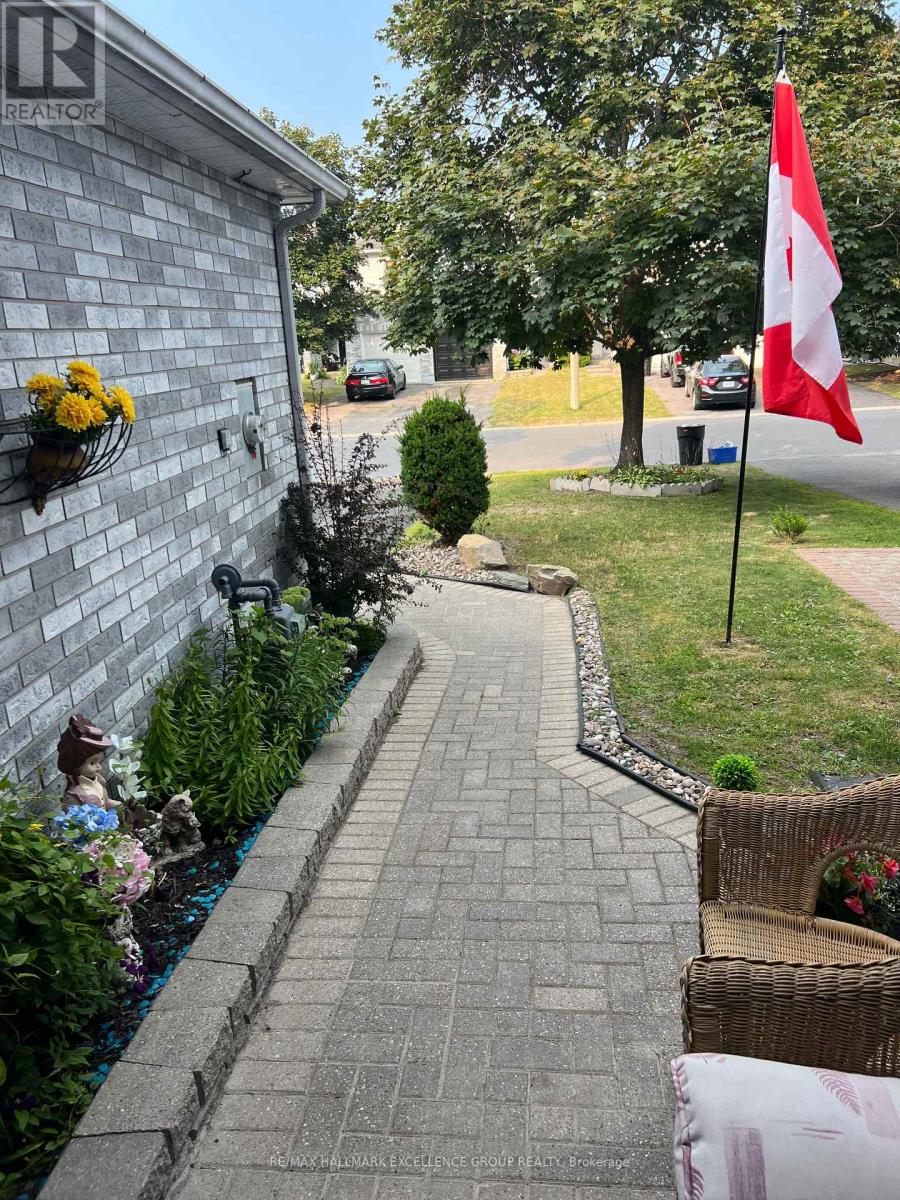 1130 Dianne Avenue, Clarence-Rockland, Ontario  K4K 1J6 - Photo 5 - X12343310