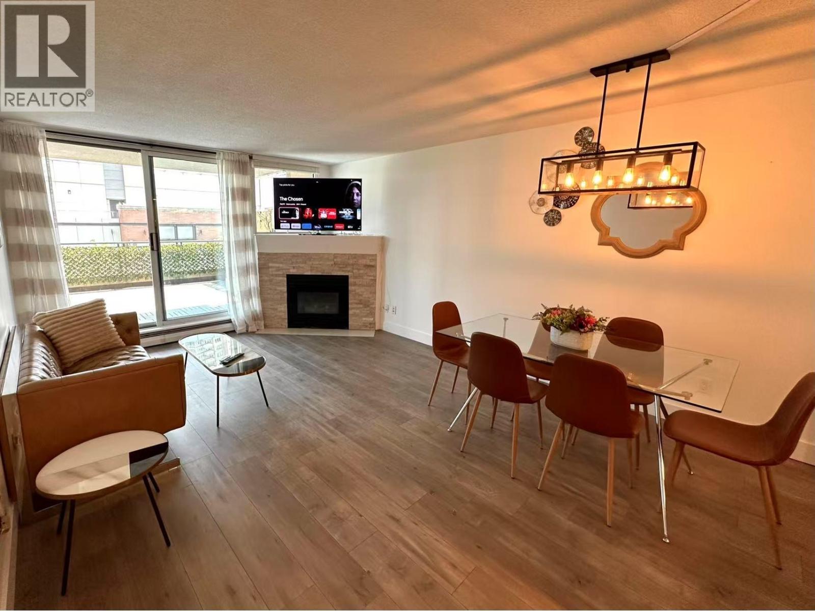 311 555 Abbott Street, Vancouver, British Columbia  V6B 6B8 - Photo 2 - R3036322