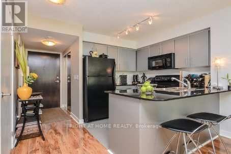 503 - 12 Yonge Street, Toronto, Ontario  M5E 1R4 - Photo 2 - C12343317