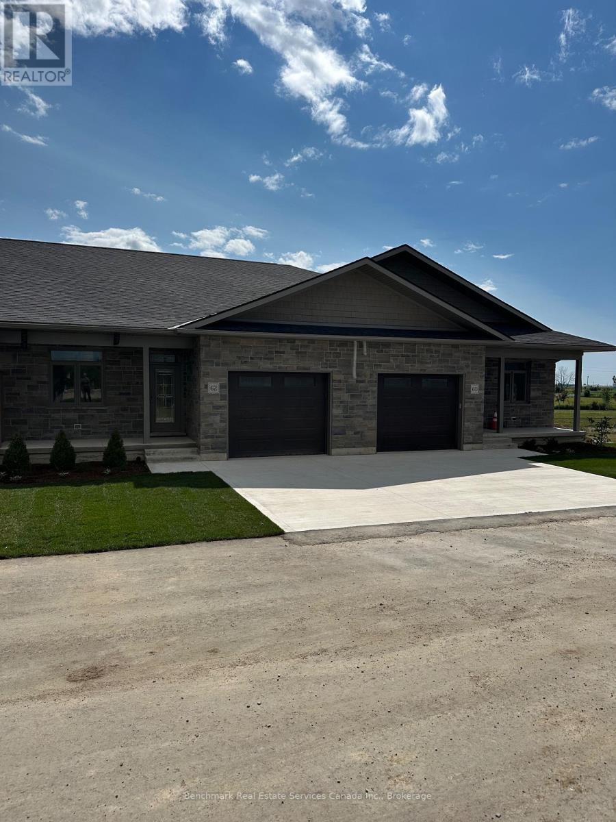 62 Cavalier Crescent, Huron-Kinloss, Ontario  N0G 2R0 - Photo 2 - X12314376
