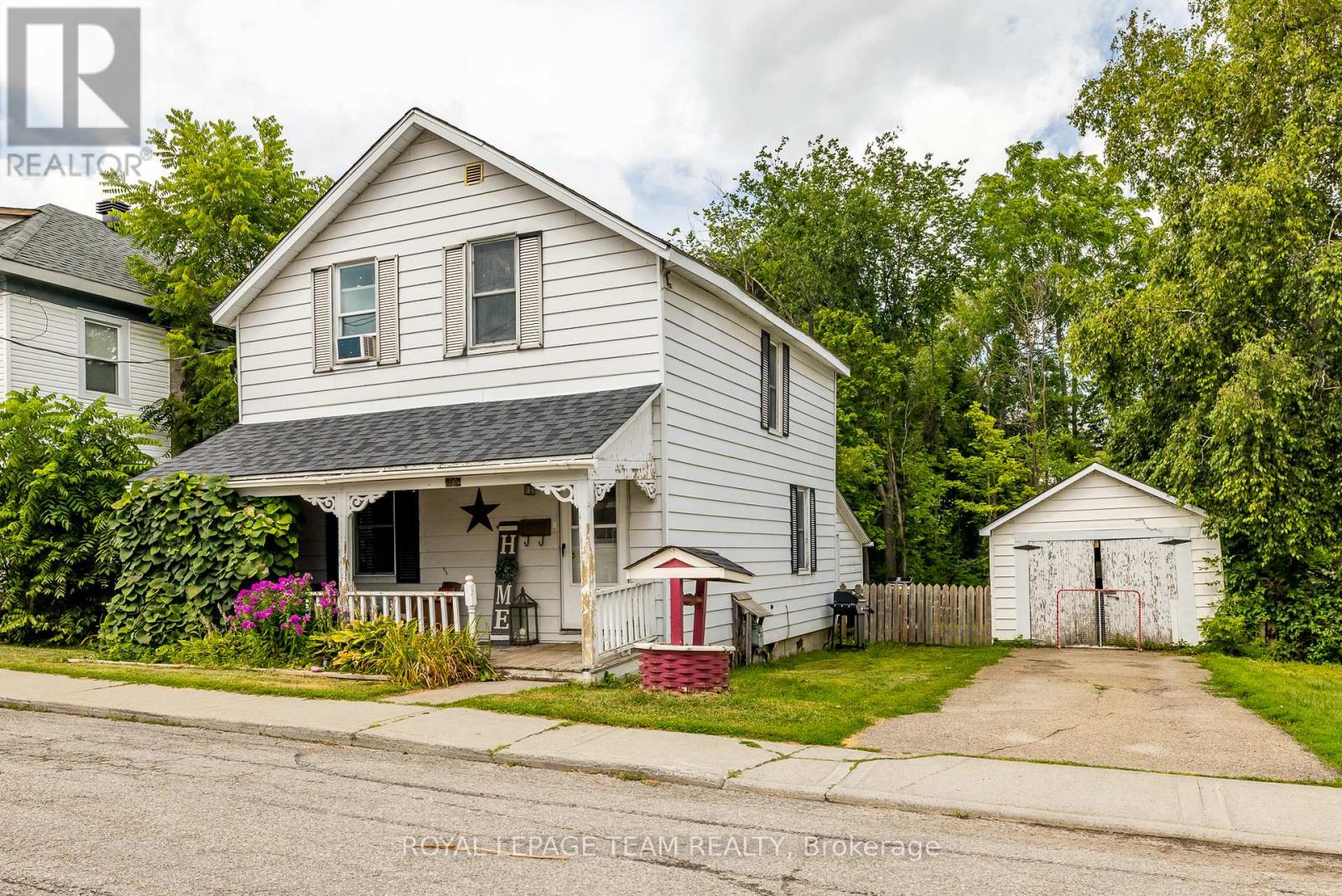 Property at 14 RIVER STREET image 2