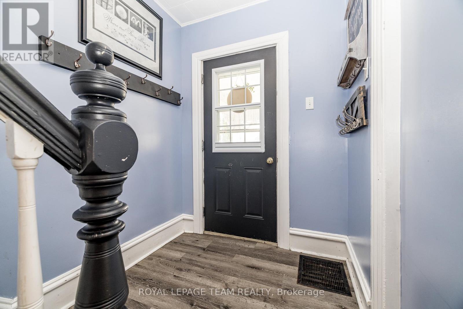 Property at 14 RIVER STREET image 5