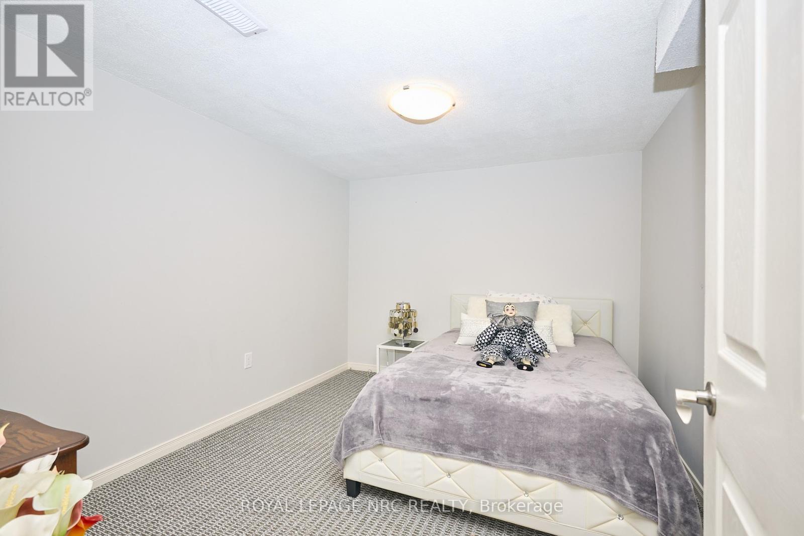 23 - 7470 Monastery Drive, Niagara Falls, Ontario  L2H 3B3 - Photo 39 - X12343334